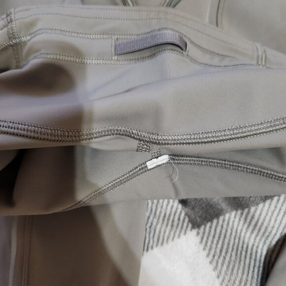 Nwot Lululemon Base Pace HR crop 23” Reflective size 0 - Picture 9 of 10